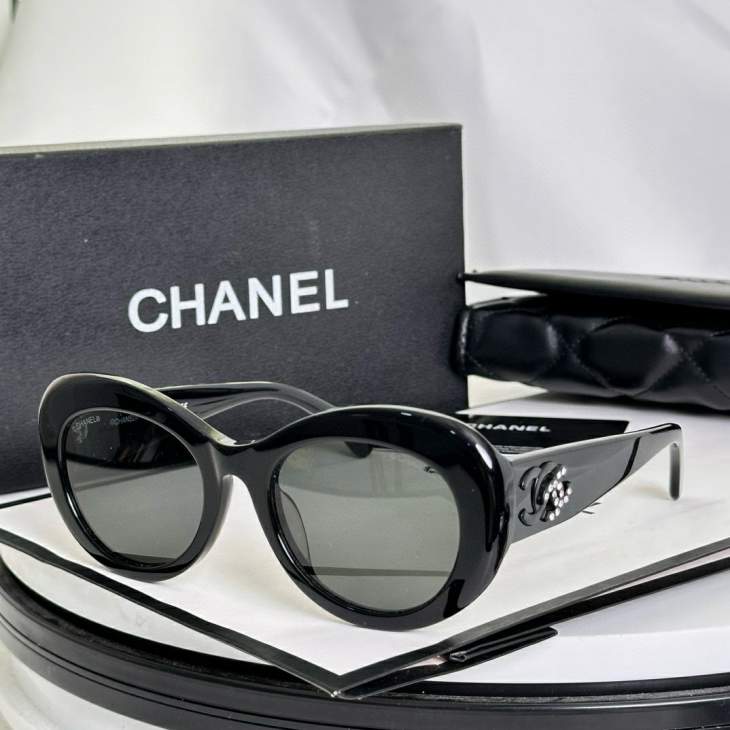 Picture of Chanel Sunglasses _SKUfw77817337fw